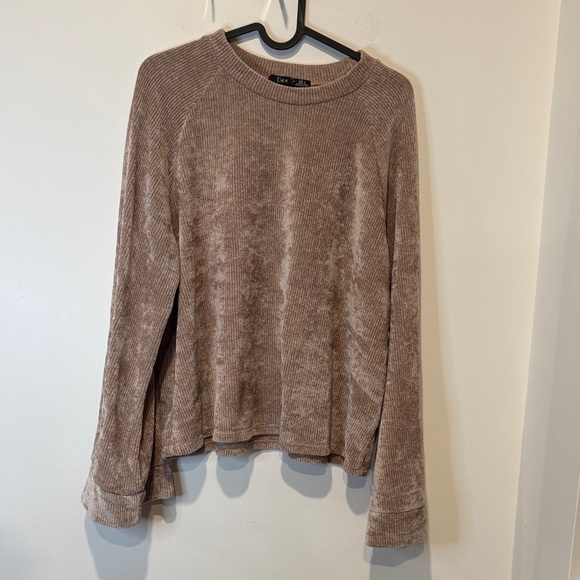 Dex Tops - 🎉 Dex Taupe Knit Sweatshirt